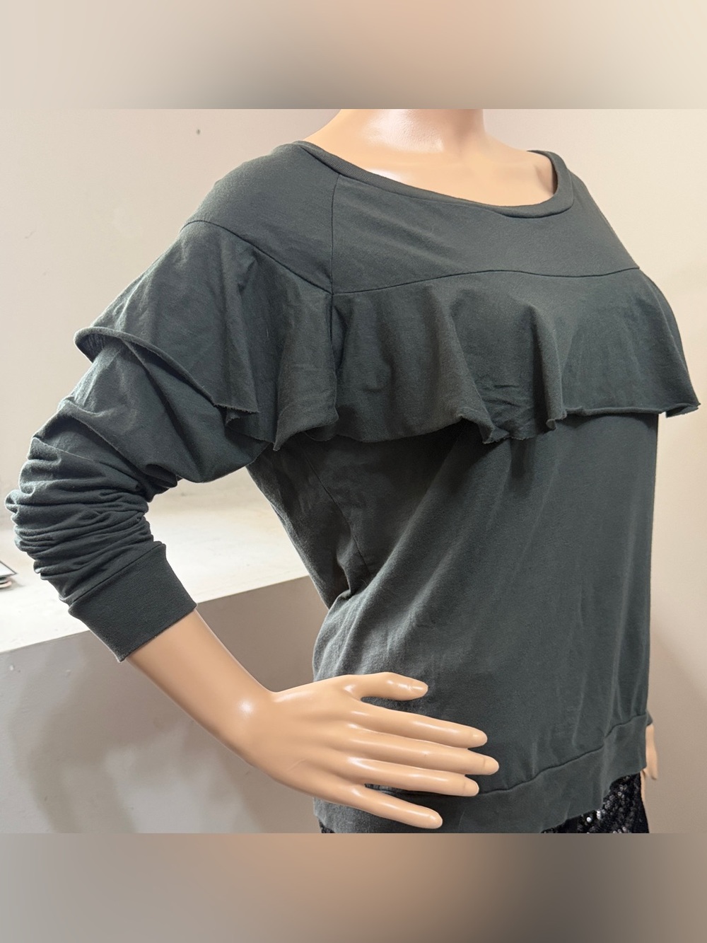 Nation LTD Megan Washed Green Ruffle Sweatshirt Size 8